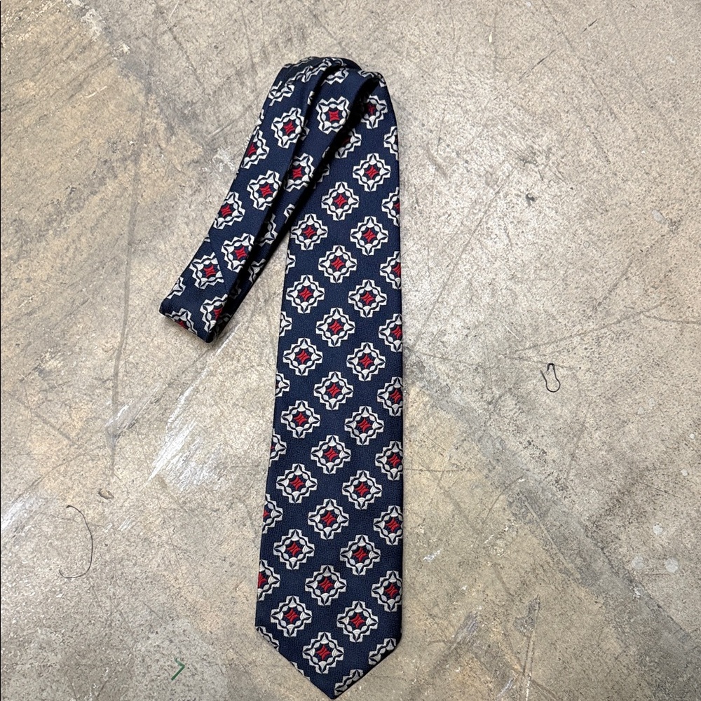 Christian Dior Elegant Navy Patterned Men's Tie